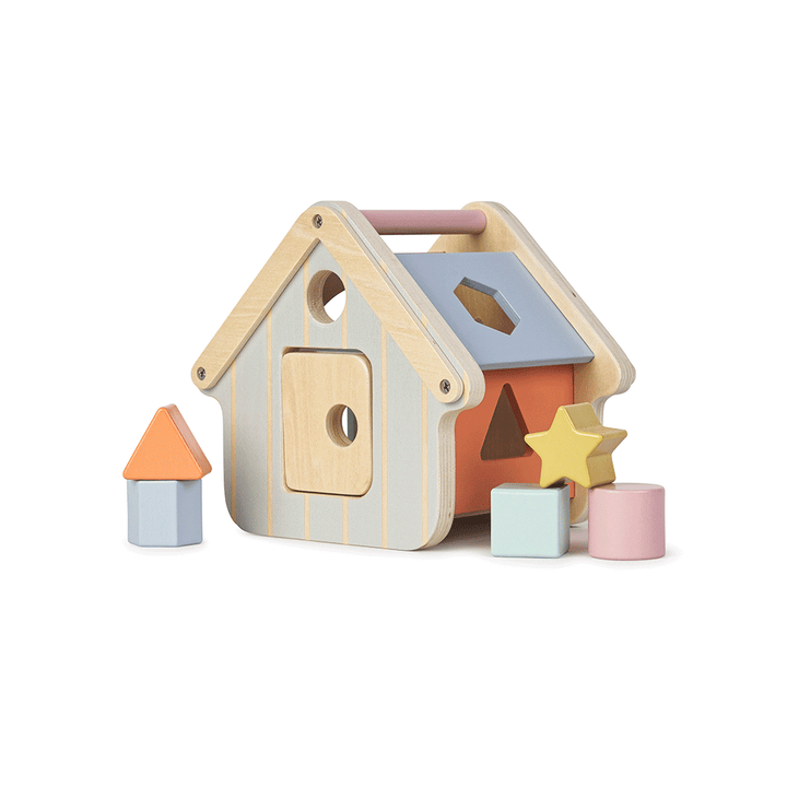 Little house with fitting pieces