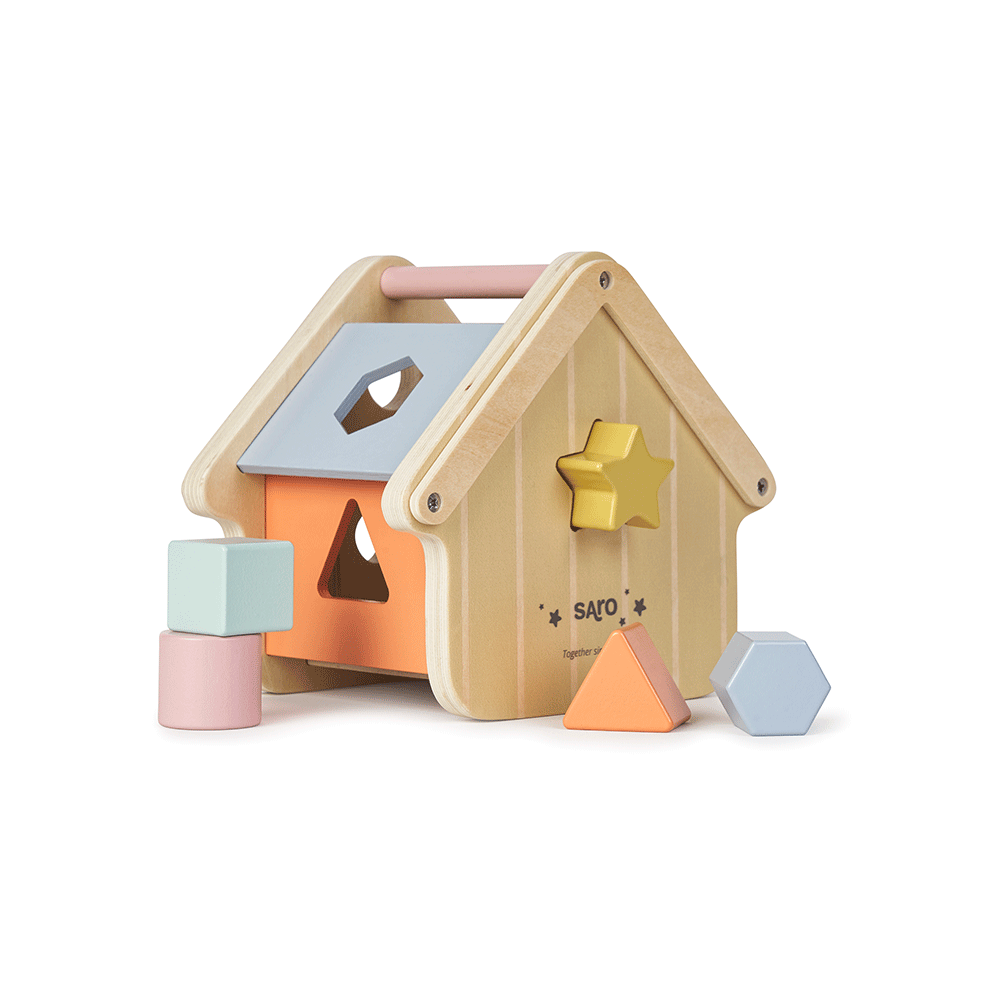 Little house with fitting pieces